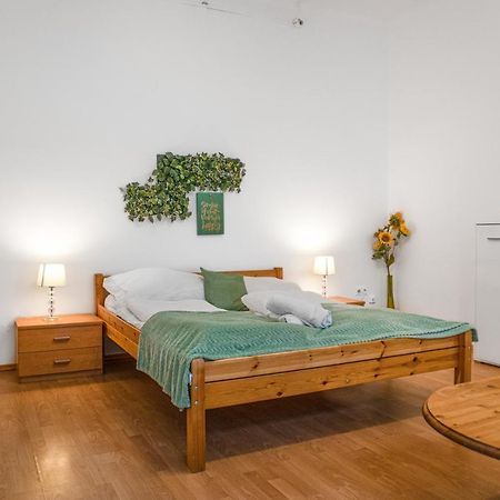 Elegant 2Br Apartment - Near Bahnhof Wien Meidling Eksteriør bilde