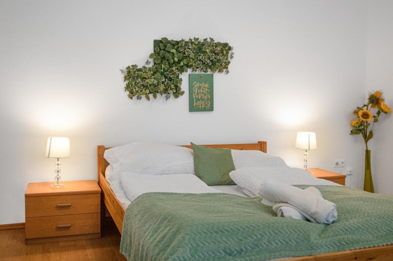 Elegant 2Br Apartment - Near Bahnhof Wien Meidling Eksteriør bilde