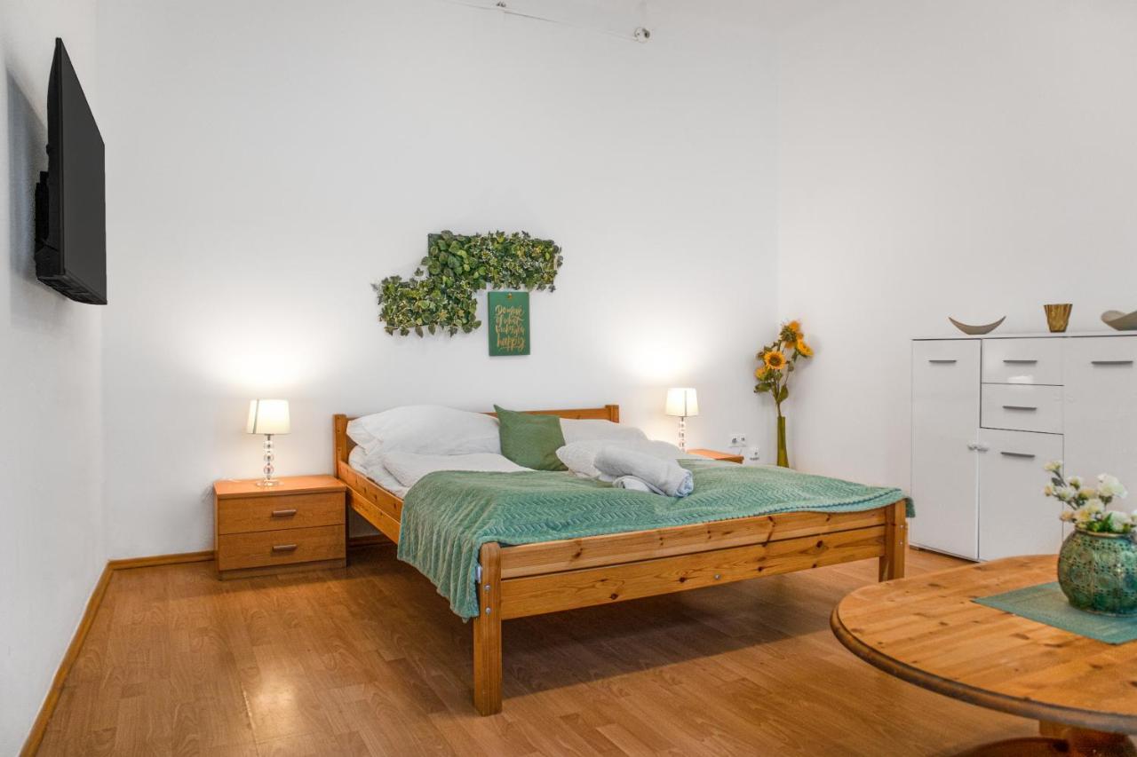 Elegant 2Br Apartment - Near Bahnhof Wien Meidling Eksteriør bilde