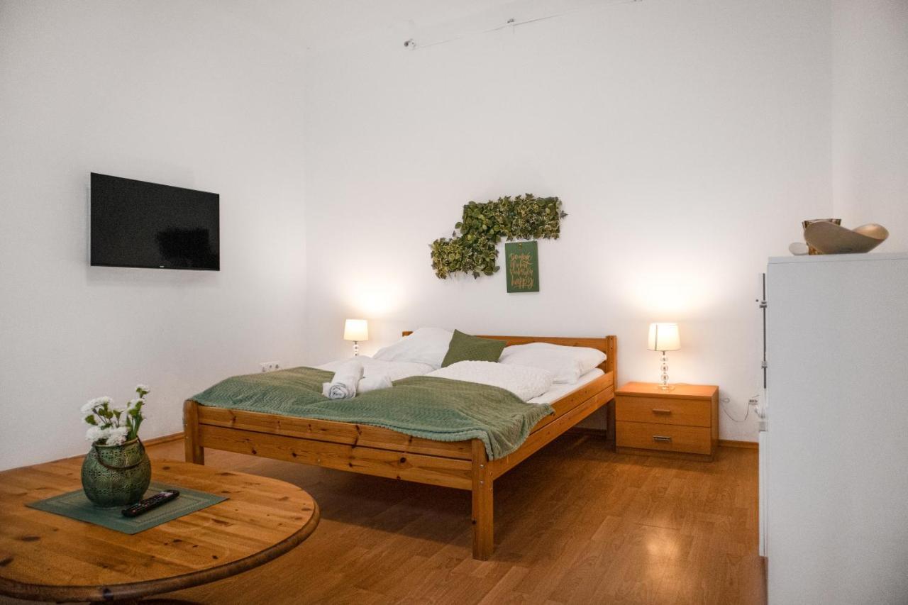 Elegant 2Br Apartment - Near Bahnhof Wien Meidling Eksteriør bilde